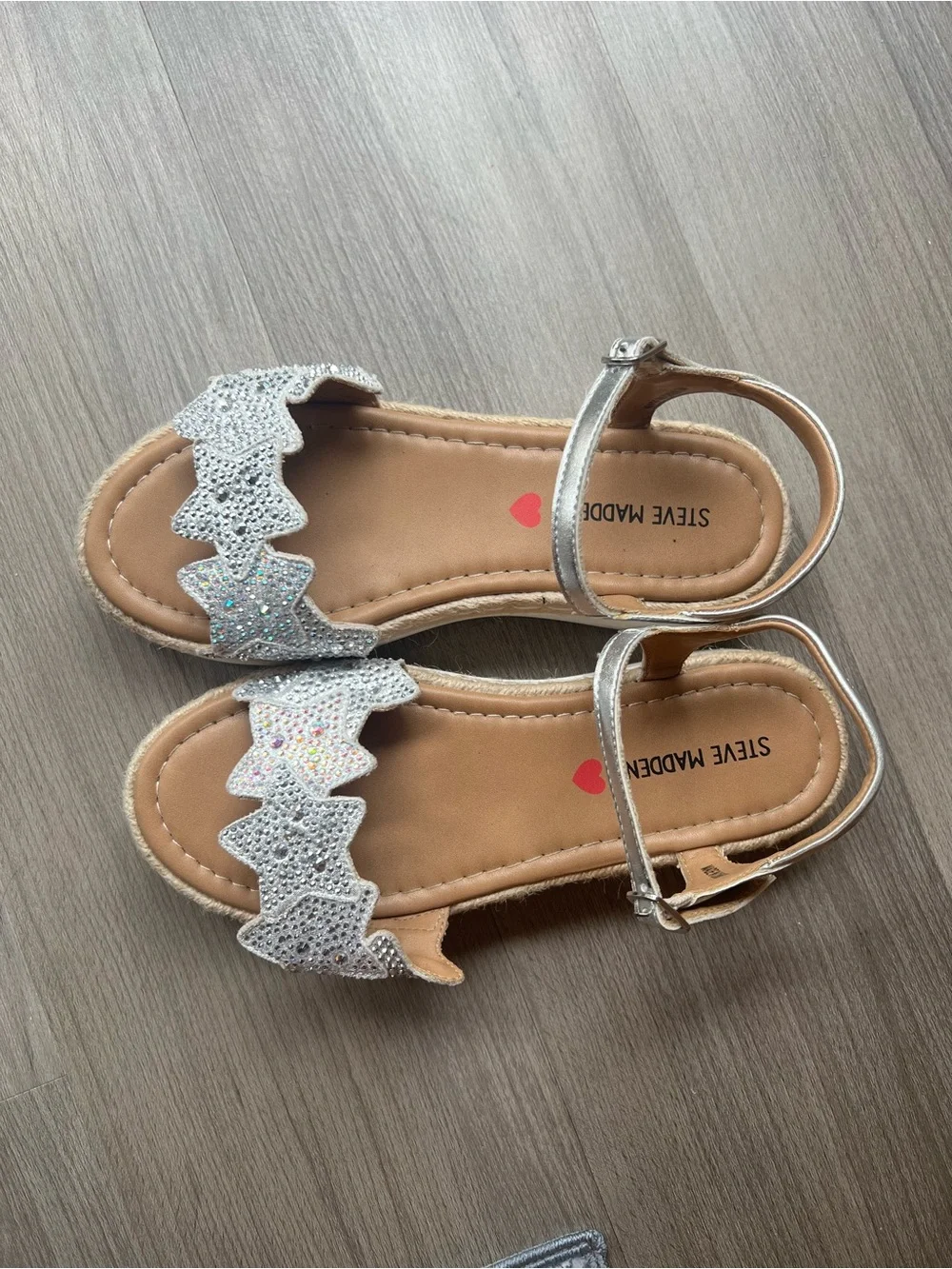 Steve Madden Girls' Silver Star-Strap Sandals